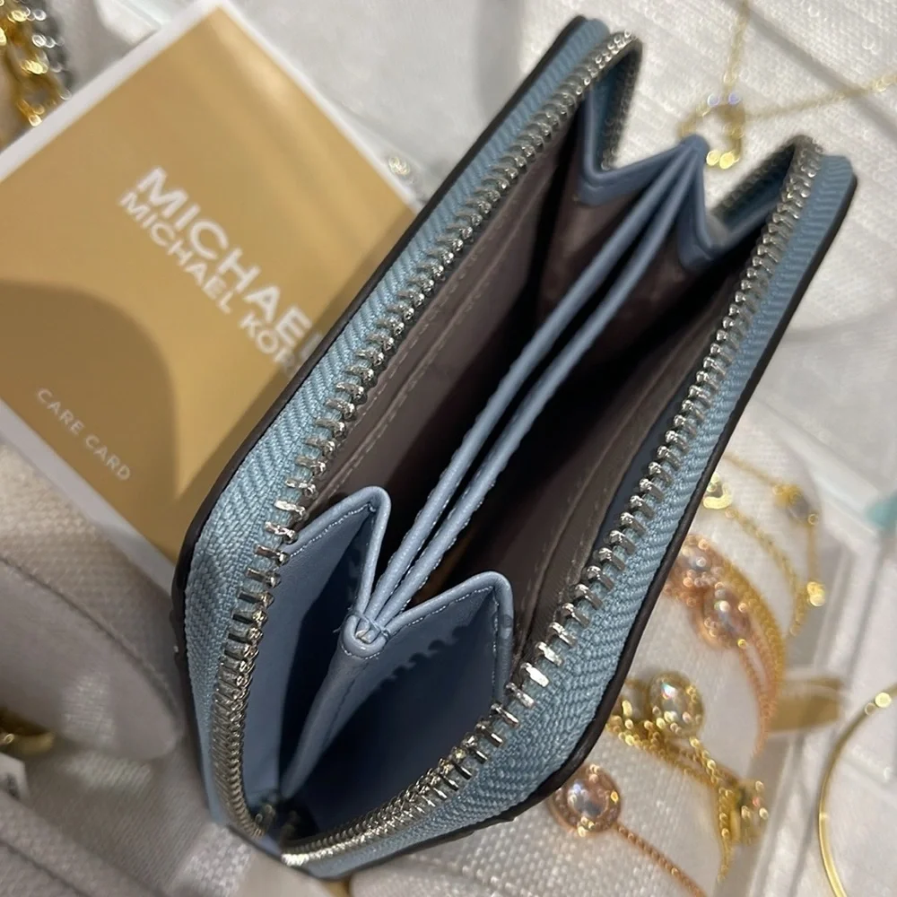 Michael Kors Jet Set Travel Medium Color-Block Wallet Pale Blue NWT
